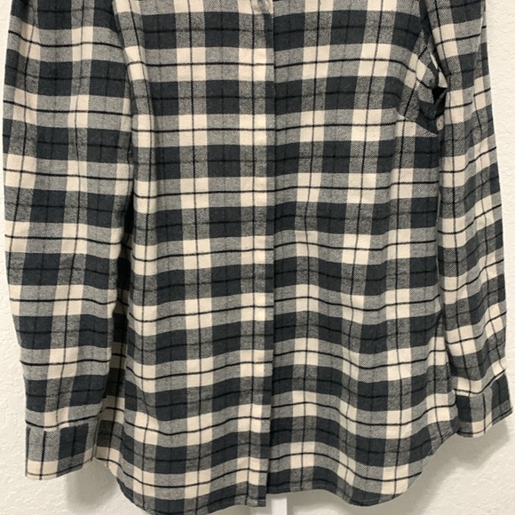 Tuckernuck Gray Plaid Fleece Long Sleeve Button Down Shirt - Picture 4 of 8